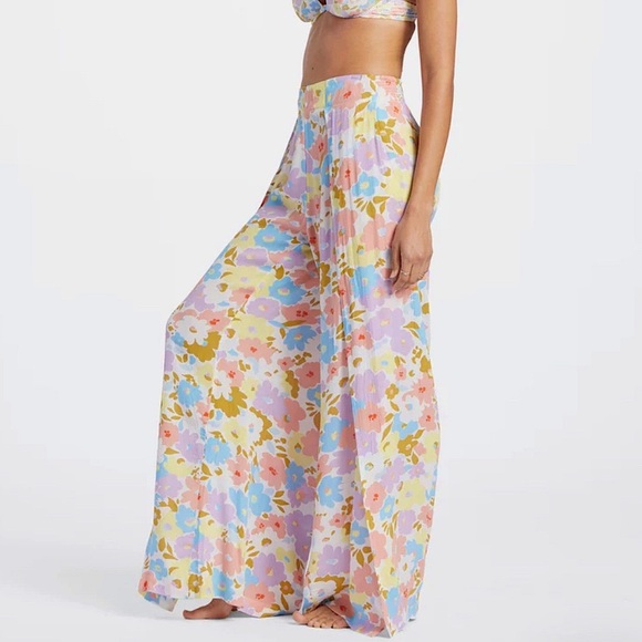 Billabong Pants - Billabong Flowy Wide Split Leg Floral Pants